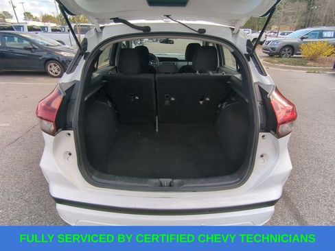 Used 2022 Nissan Kicks S image 39