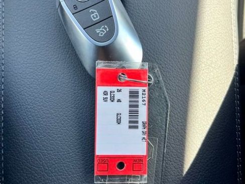 New 2026 Mercedes-Benz GLC 300 GLC 300 image 26