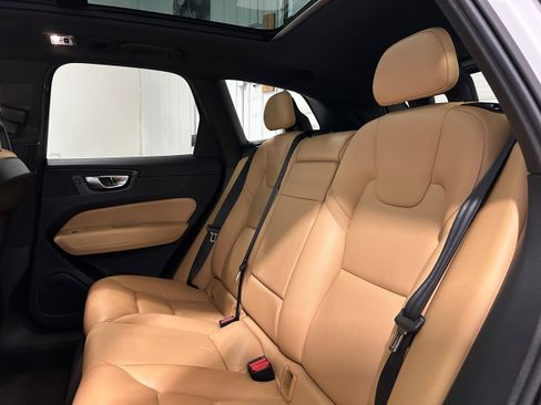 Used 2018 Volvo XC60 T6 Inscription w/ Vision Package AWD/4WD image 27