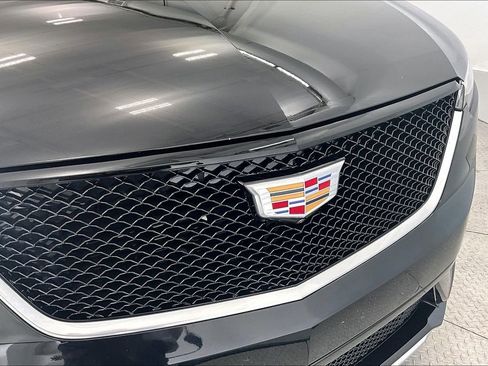 Used 2025 Cadillac XT6 Sport w/ Technology Package image 29