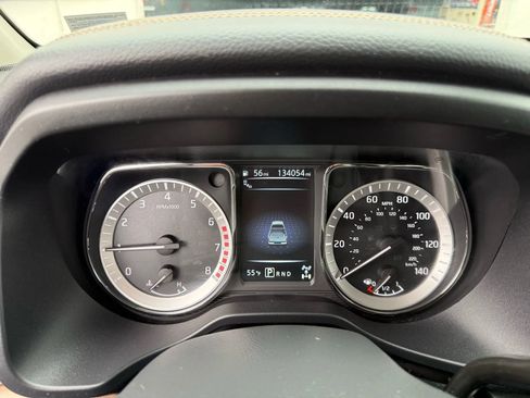 Used 2017 Nissan Titan SL image 15