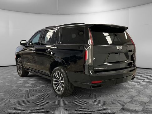 Used 2022 Cadillac Escalade Sport Platinum w/ Heavy-Duty Trailer Package AWD/4WD image 3
