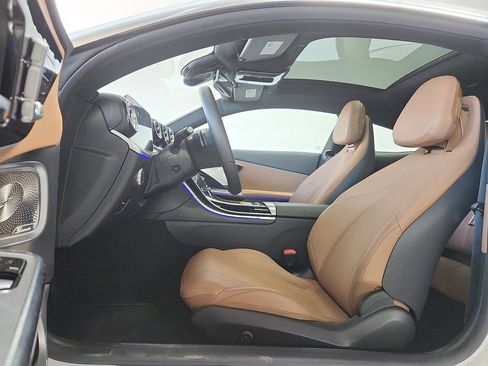 Used 2024 Mercedes-Benz CLE 300 4MATIC Coupe image 7