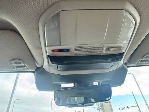 Used 2024 Subaru Ascent Premium w/ Convenience Package image 33