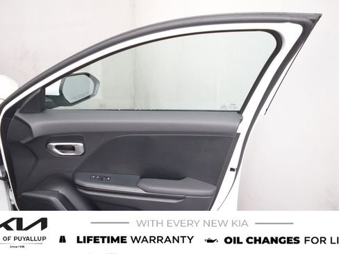 New 2026 Kia K4 LXS image 15