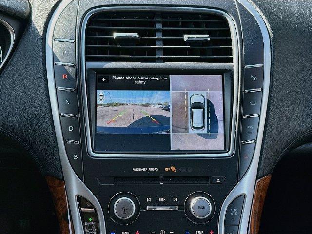 Used 2017 Lincoln MKX Reserve w/ Luxury Package AWD/4WD image 14