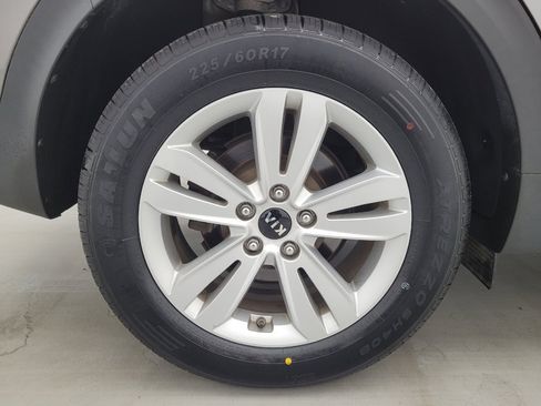 Used 2018 Kia Sportage LX AWD/4WD image 31