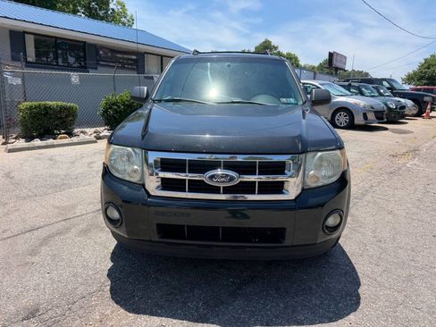 Used 2011 Ford Escape XLT w/ 203A Rapid Spec Order Code AWD/4WD image 2