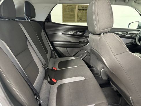 Used 2025 Chevrolet TrailBlazer LT AWD/4WD image 20