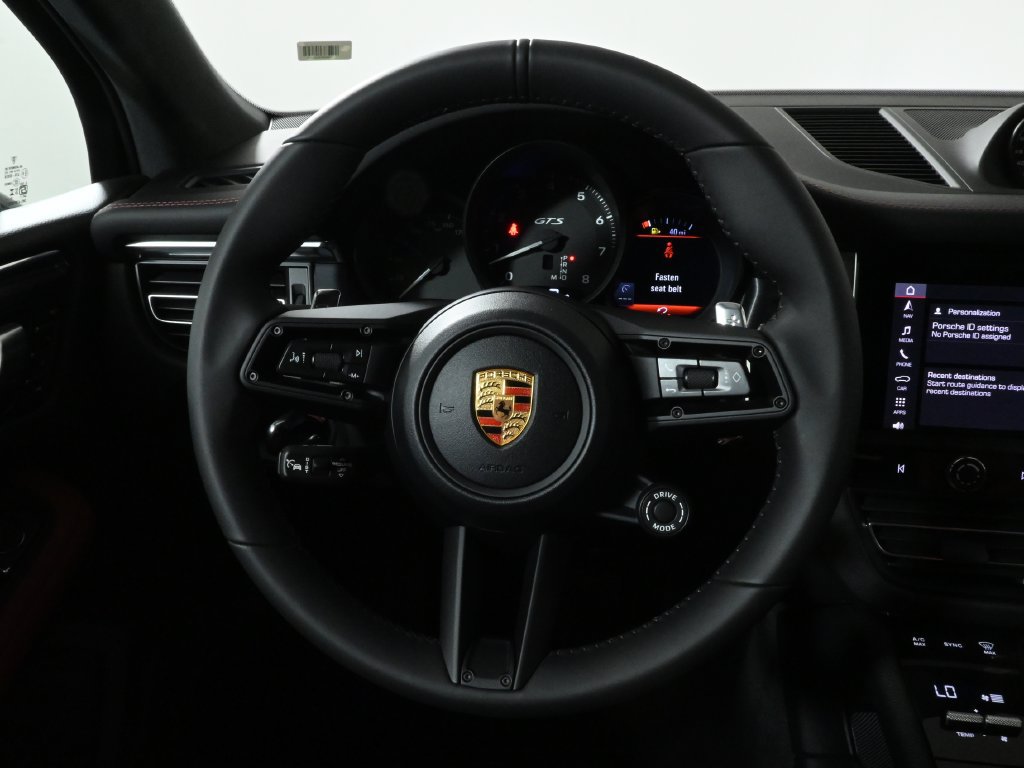 Used 2026 Porsche Macan GTS AWD/4WD image 17