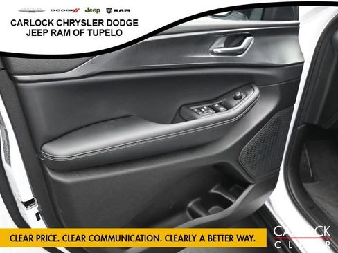 New 2025 Jeep Grand Cherokee Altitude image 11