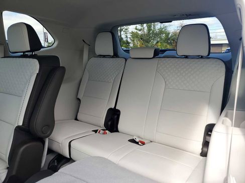 New 2026 GMC Acadia Denali w/ Super Cruise Package image 15