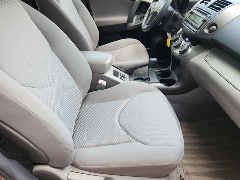 Used 2012 Toyota RAV4 FWD w/ Upgrade Value Pkg image 14