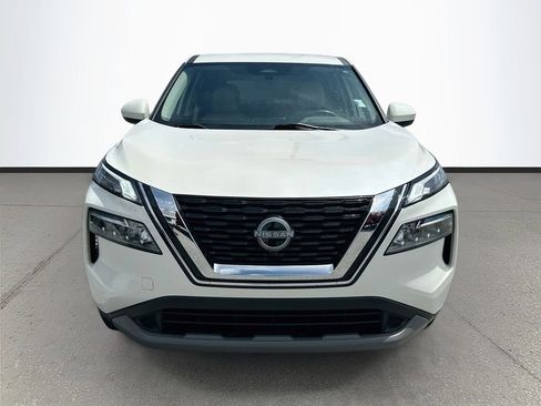 Used 2023 Nissan Rogue SV FWD image 2