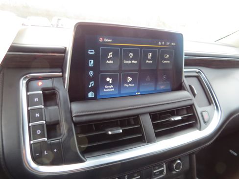 Used 2023 Chevrolet Suburban High Country image 24