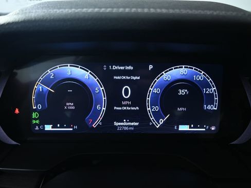 Used 2023 Jeep Grand Cherokee Limited image 25