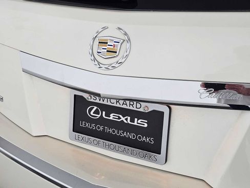 Used 2010 Cadillac CTS Luxury RWD image 13