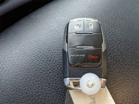 Used 2019 RAM 2500 Lone Star w/ Night Edition image 32