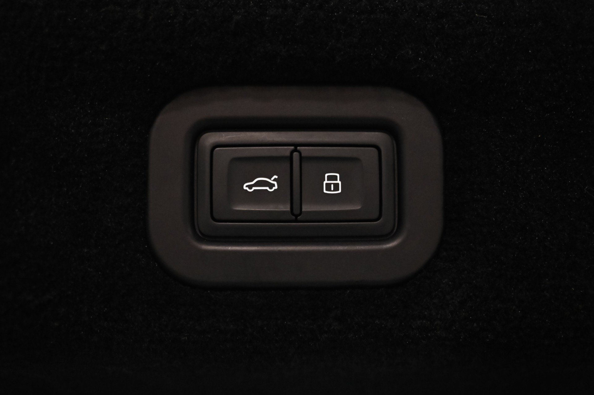 Used 2022 Bentley Flying Spur V8 AWD/4WD image 48