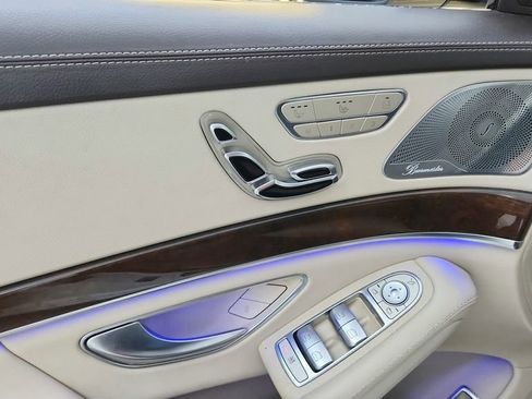 Used 2017 Mercedes-Benz S 550 Sedan image 14
