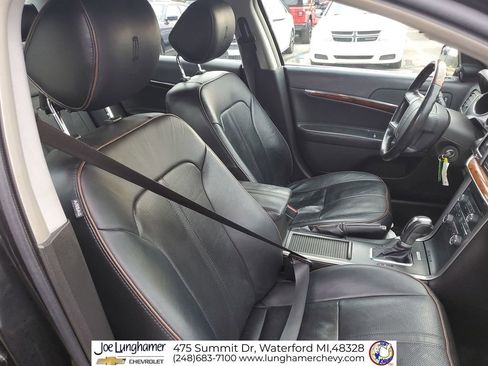 Used 2012 Lincoln MKZ image 24