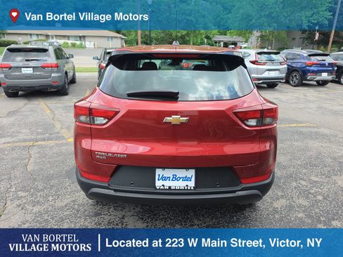 Used 2021 Chevrolet TrailBlazer LS AWD/4WD image 6