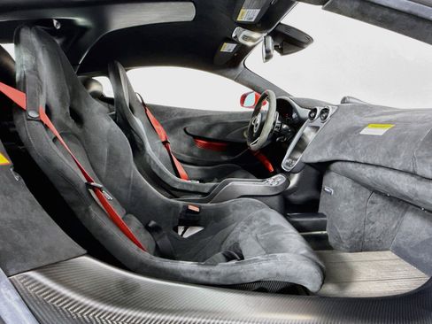 Used 2020 McLaren 620R RWD image 33