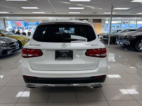 Used 2018 Mercedes-Benz GLC 300 4MATIC image 5