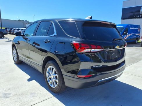 Used 2023 Chevrolet Equinox LT image 3