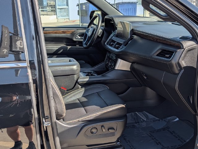 Used 2023 Chevrolet Tahoe Premier RWD image 9