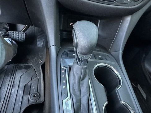 Used 2024 Chevrolet Equinox LT image 33