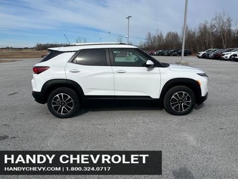 New 2026 Chevrolet TrailBlazer LT image 2