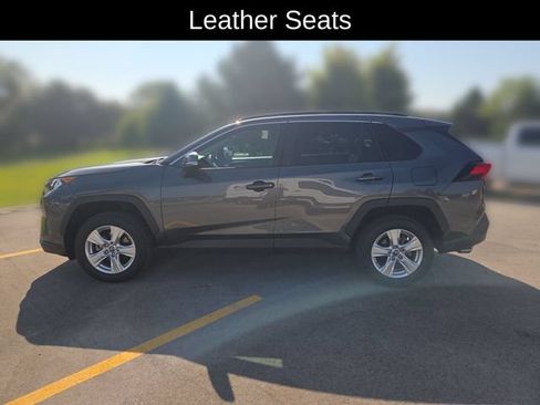 Used 2019 Toyota RAV4 XLE w/ Convenience Package AWD/4WD image 2