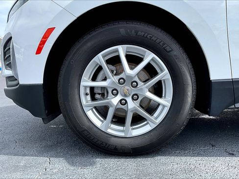 Certified 2024 Chevrolet Equinox LT image 8