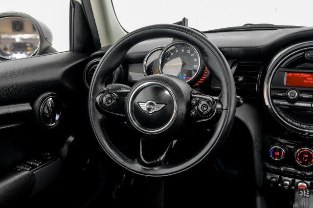 Used 2016 MINI Cooper 4-Door Hardtop FWD image 11