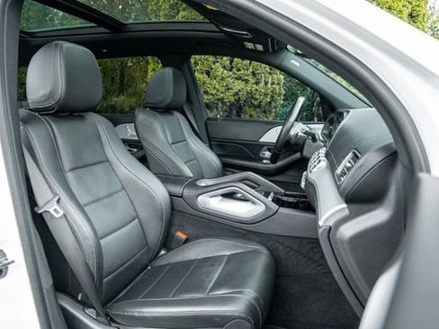 Used 2023 Mercedes-Benz GLS 450 4MATIC w/ AMG Line Exterior image 40