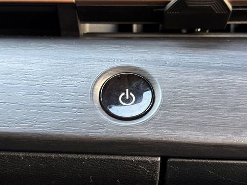 Used 2023 Nissan Ariya FWD image 33