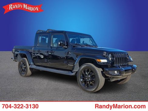 Used 2023 Jeep Gladiator Overland image 1