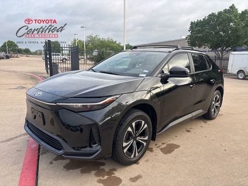 Used 2025 Toyota bZ4X FWD w/ Weather Package image 1