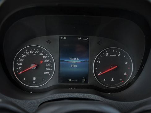 Used 2025 Mercedes-Benz Sprinter 2500 image 13