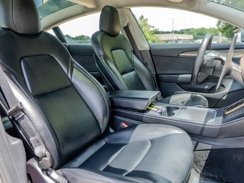 Used 2022 Tesla Model 3 Standard Range RWD image 30