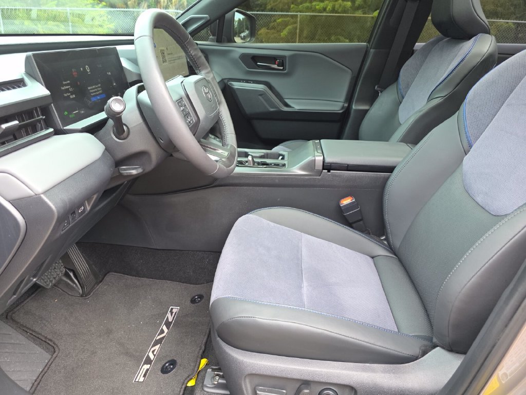 Certified 2026 Toyota RAV4 XSE w/ Panoramic Sun Roof Package AWD/4WD image 25