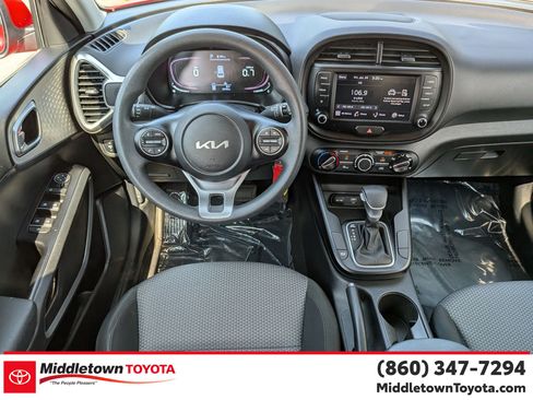 Used 2023 Kia Soul LX FWD image 28