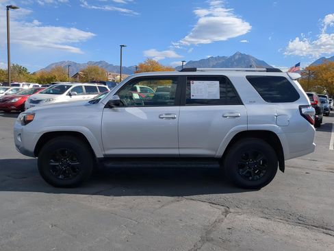Used 2019 Toyota 4Runner SR5 image 9
