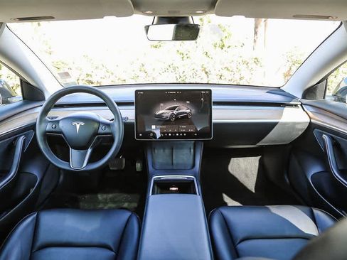 Used 2023 Tesla Model 3 Standard Range RWD image 11