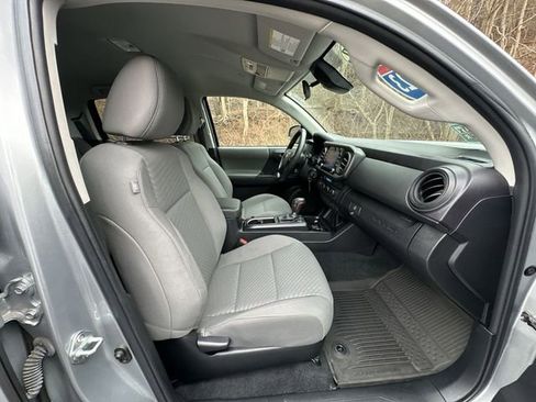 Used 2023 Toyota Tacoma SR image 28