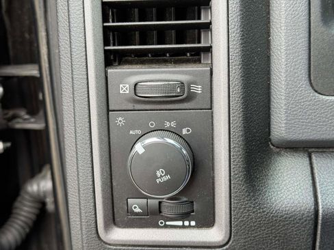 Used 2016 RAM 1500 Express w/ Black Ram 1500 Express Group image 16