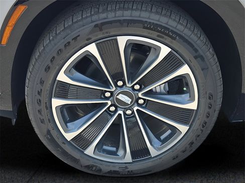 New 2026 Cadillac Vistiq Sport image 9