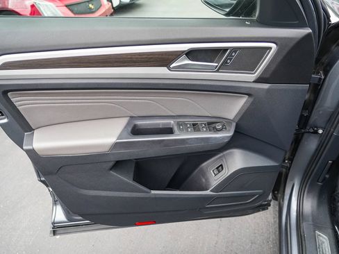 Certified 2022 Volkswagen Atlas SE AWD/4WD image 20