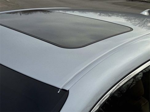 Certified 2025 Lexus ES 300h w/ Luxury Package image 11